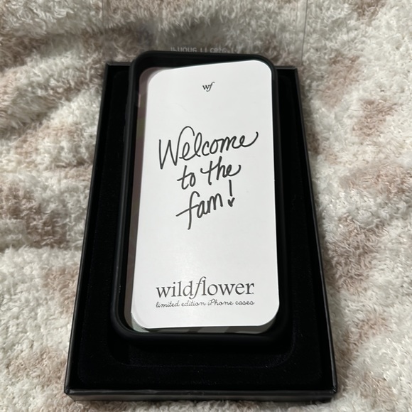 iphone 11 wildflower case - Picture 3 of 3